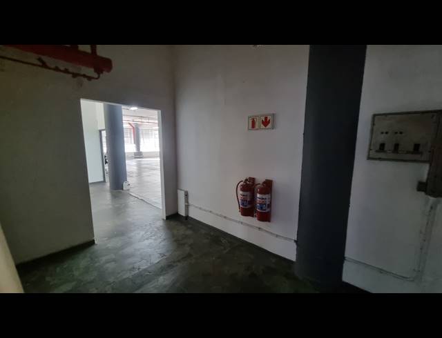 506M² BUSINESS TO LET IN WOODSTOCK